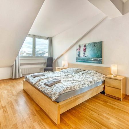 King Bed Home, 3 Bed Rooms Ideal For Big Groups Wien Exterior foto